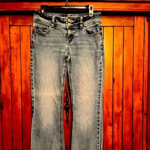 Victoria Secret Mid Rise Hipster London Jeans Size 6. Great Condition!!